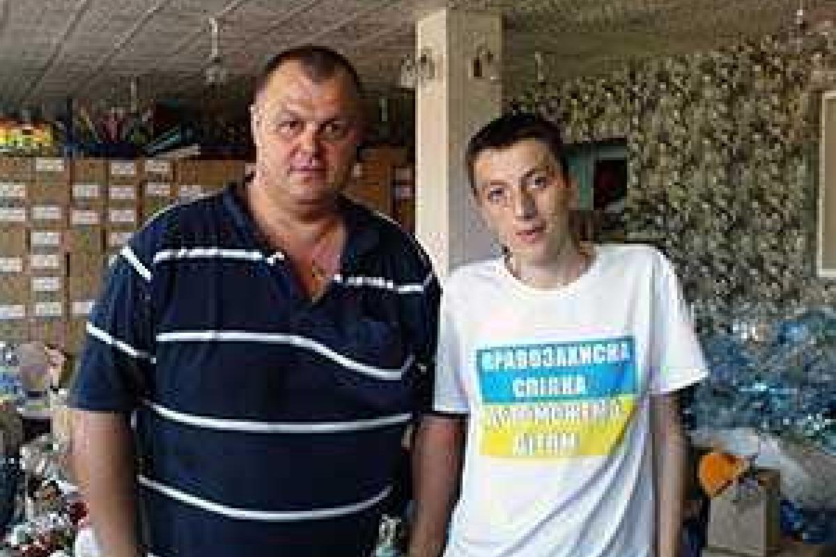 «Дети Днепропетровска детям Донбасса»: в Сватово доставлена гуманитарная помощь «Дети Днепропетровска детям Донбасса»: в Сватово доставлена гуманитарная помощь