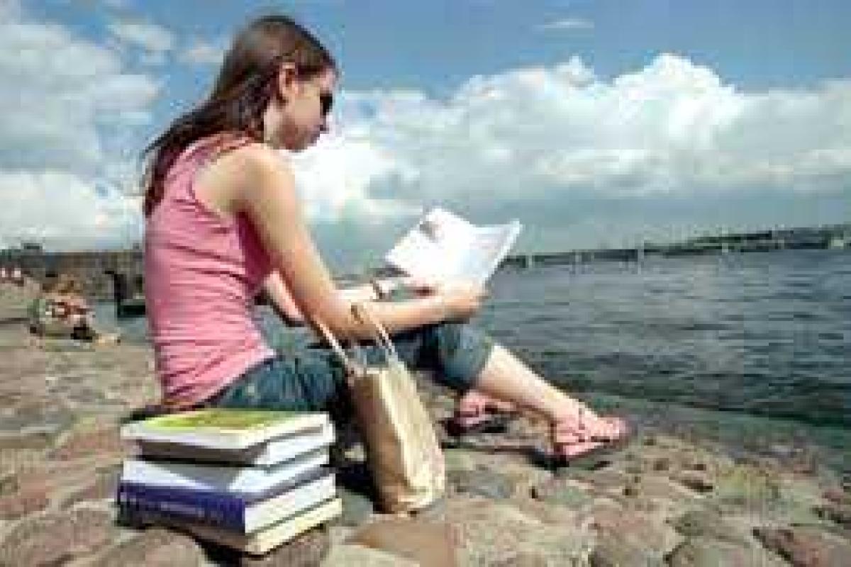 Учебный год для первокурсников Донбасса начнется не ранее 1 октября Учебный год для первокурсников Донбасса начнется не ранее 1 октября