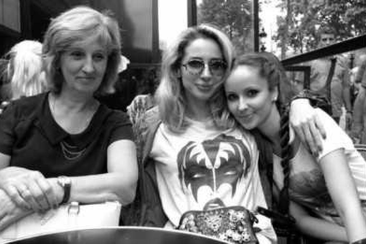 Лобода показала свою любимую сестру