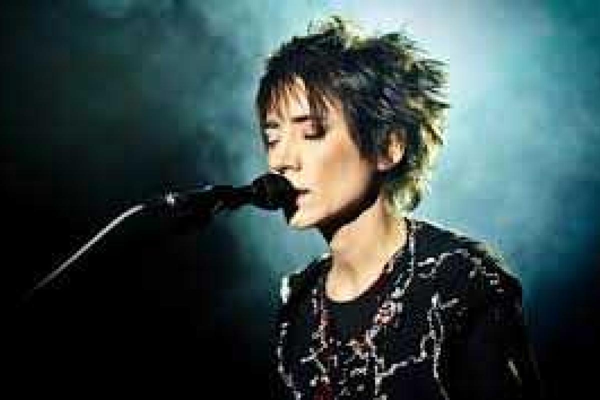 Ждать на НТВ "18-й друг хунты"?, - Собчак о выступлении Земфиры в Москве Ждать на НТВ "18-й друг хунты"?, - Собчак о выступлении Земфиры в Москве