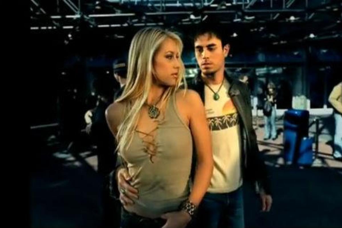 Иглесиас признался, что развелся три дня назад Иглесиас признался, что развелся три дня назад