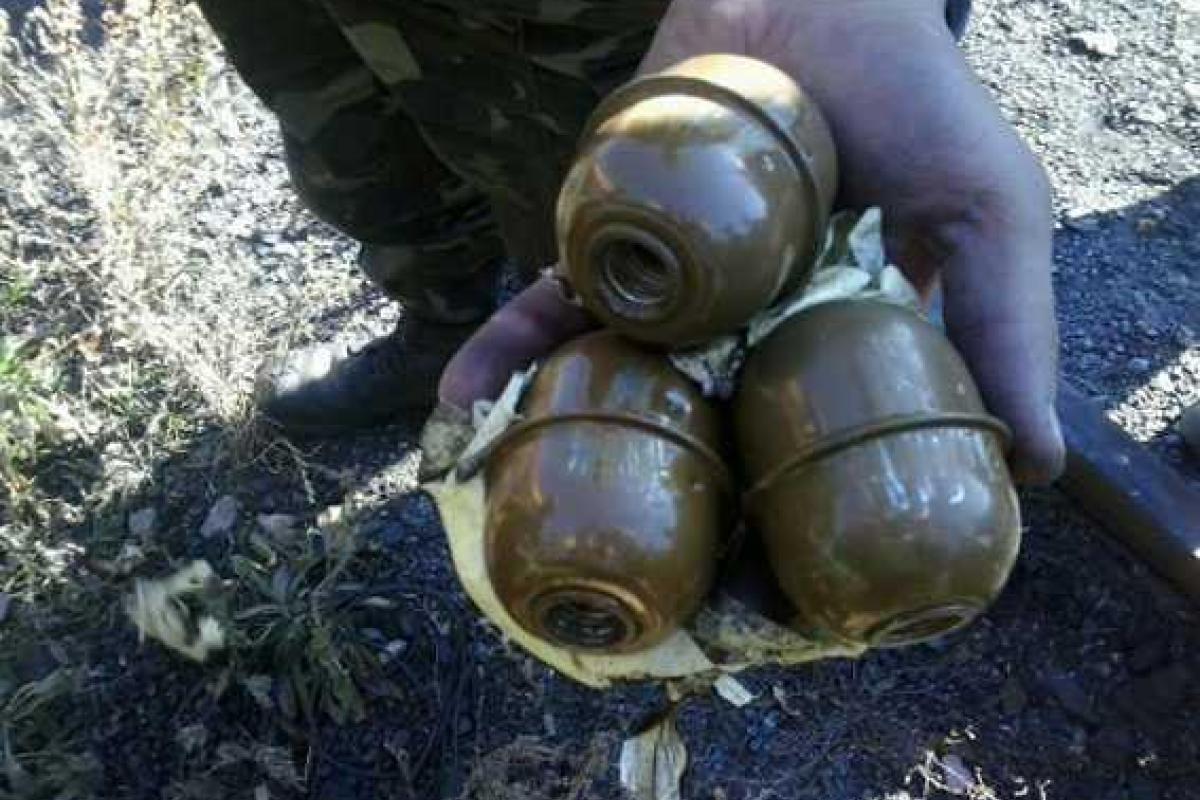 На железнодорожной станции в районе Дебальцево обнаружен заминированный вагон На железнодорожной станции в районе Дебальцево обнаружен заминированный вагон