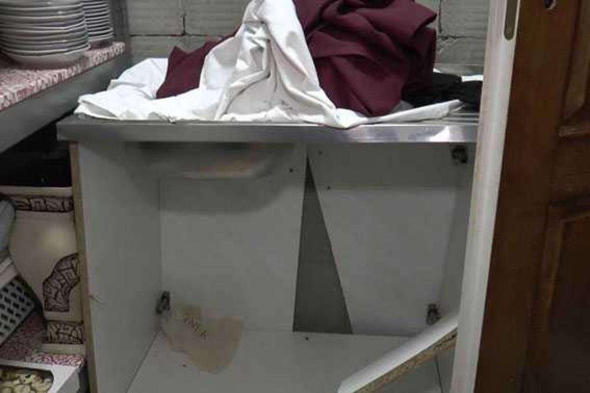 На Сумщине задержали вора... в кухонном шкафу На Сумщине задержали вора... в кухонном шкафу