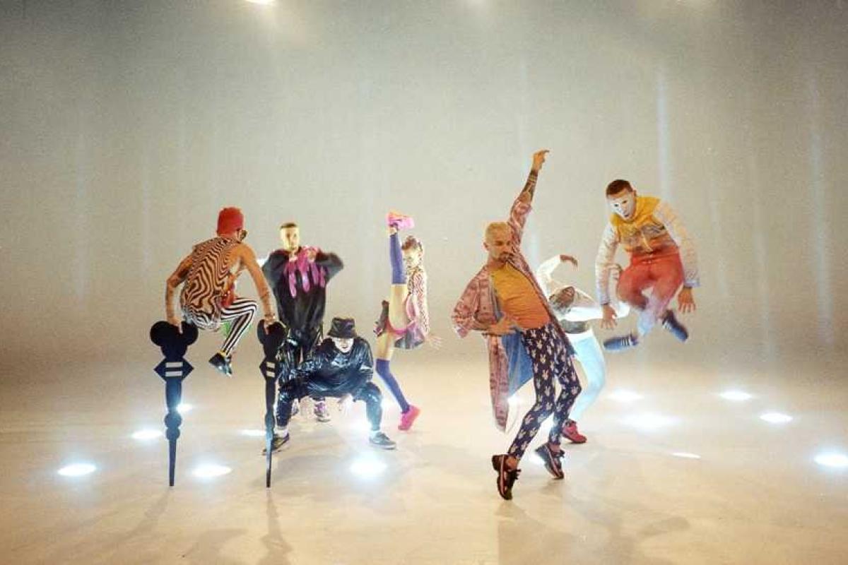 Quest Pistols впервые представили главных героев своего масштабного шоу танцев Quest Pistols впервые представили главных героев своего масштабного шоу танцев