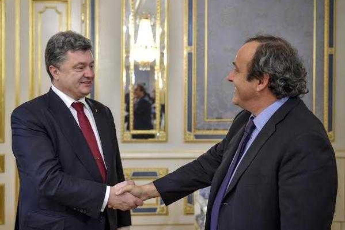 Футбольный Крым есть и будет украинским, – Порошенко Футбольный Крым есть и будет украинским, – Порошенко