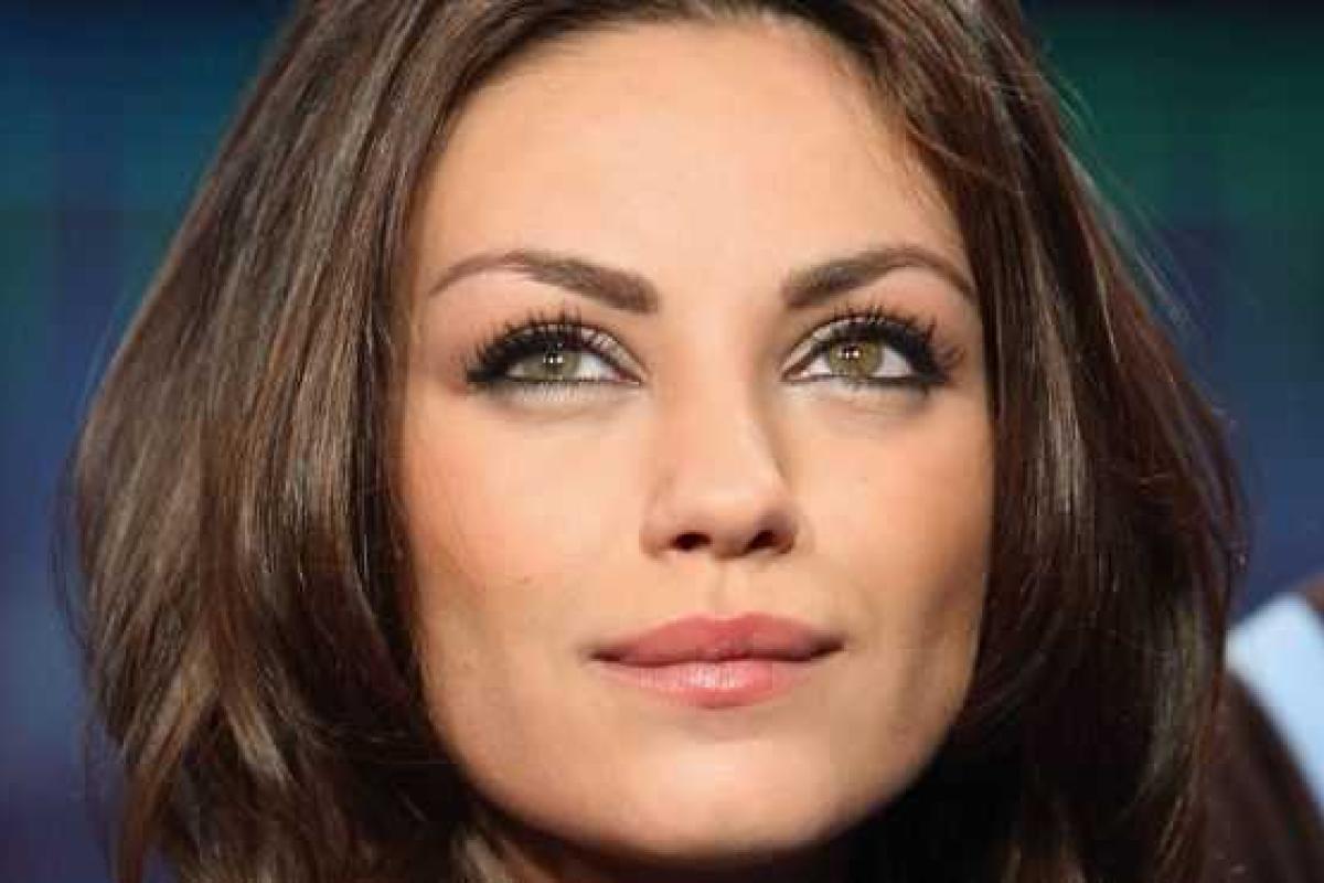 Мила Кунис вспылила из-за поведения Деми Мур Мила Кунис вспылила из-за поведения Деми Мур