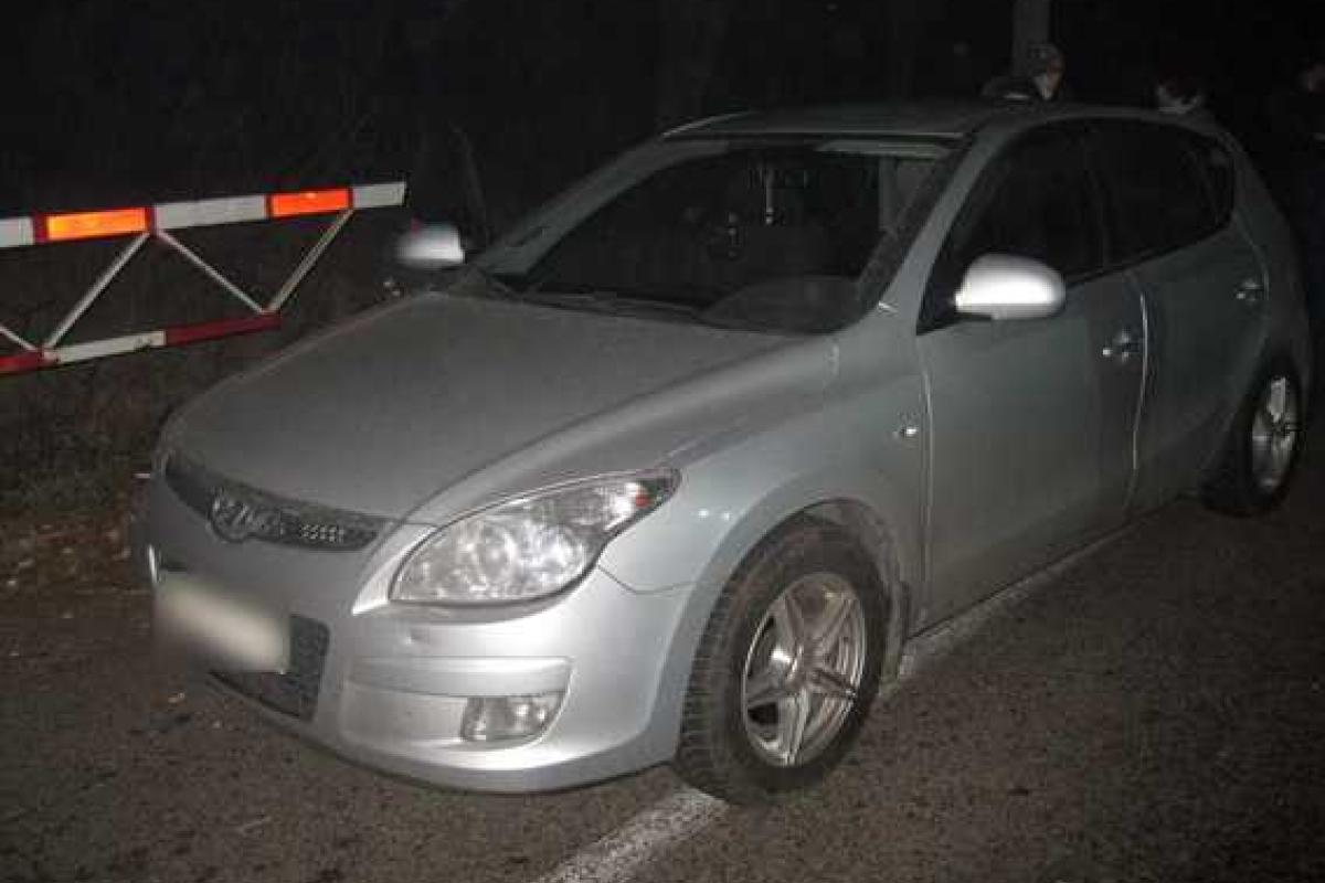 На Харьковщине задержали автомобиль с ящиком патронов