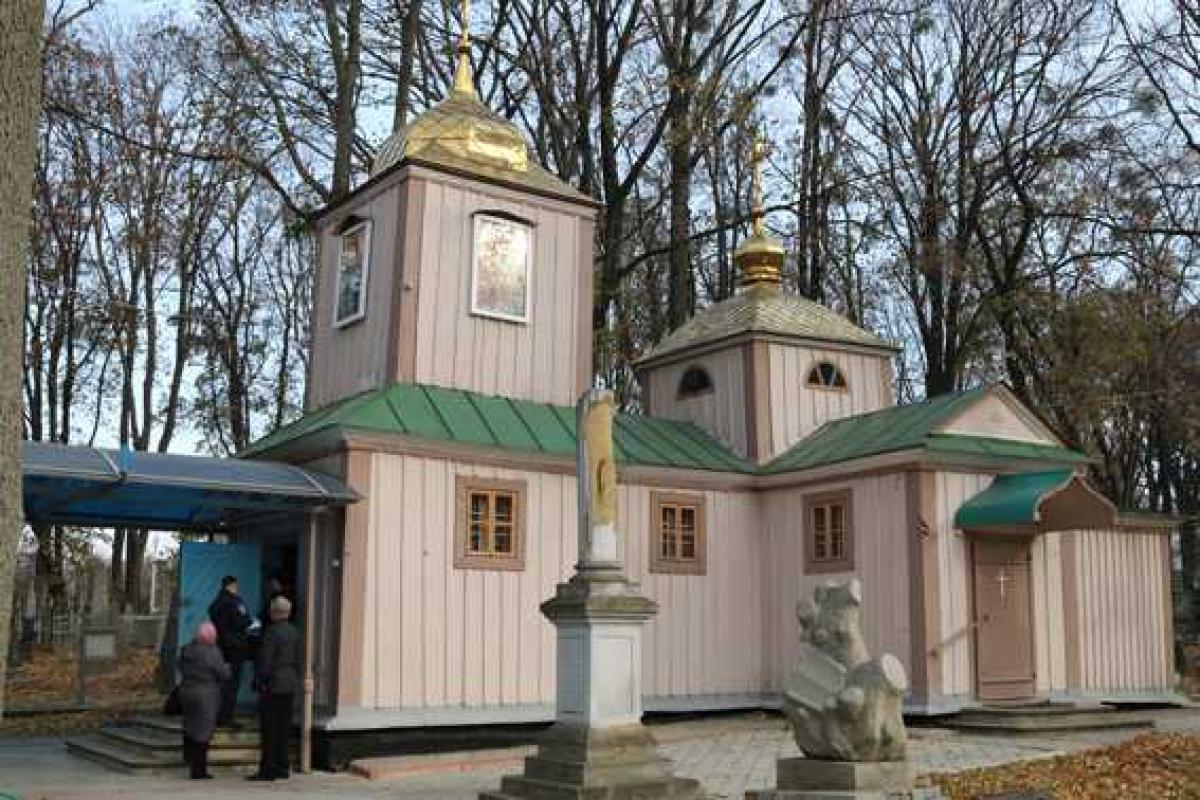 В Ровно разыскивают перступника, ограбившего церковь