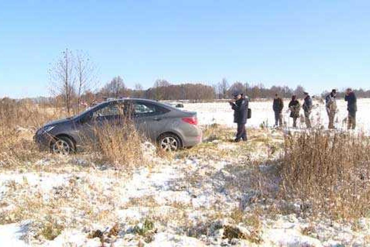 В Виннице преступники, угрожая таксисту расправой, ограбили его и угнали машину В Виннице преступники, угрожая таксисту расправой, ограбили его и угнали машину