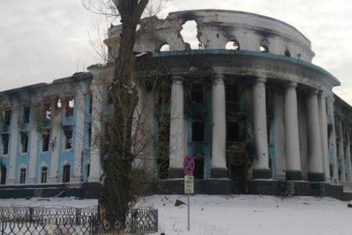 В Ясиноватой боевики обстреляли машиностроительный завод