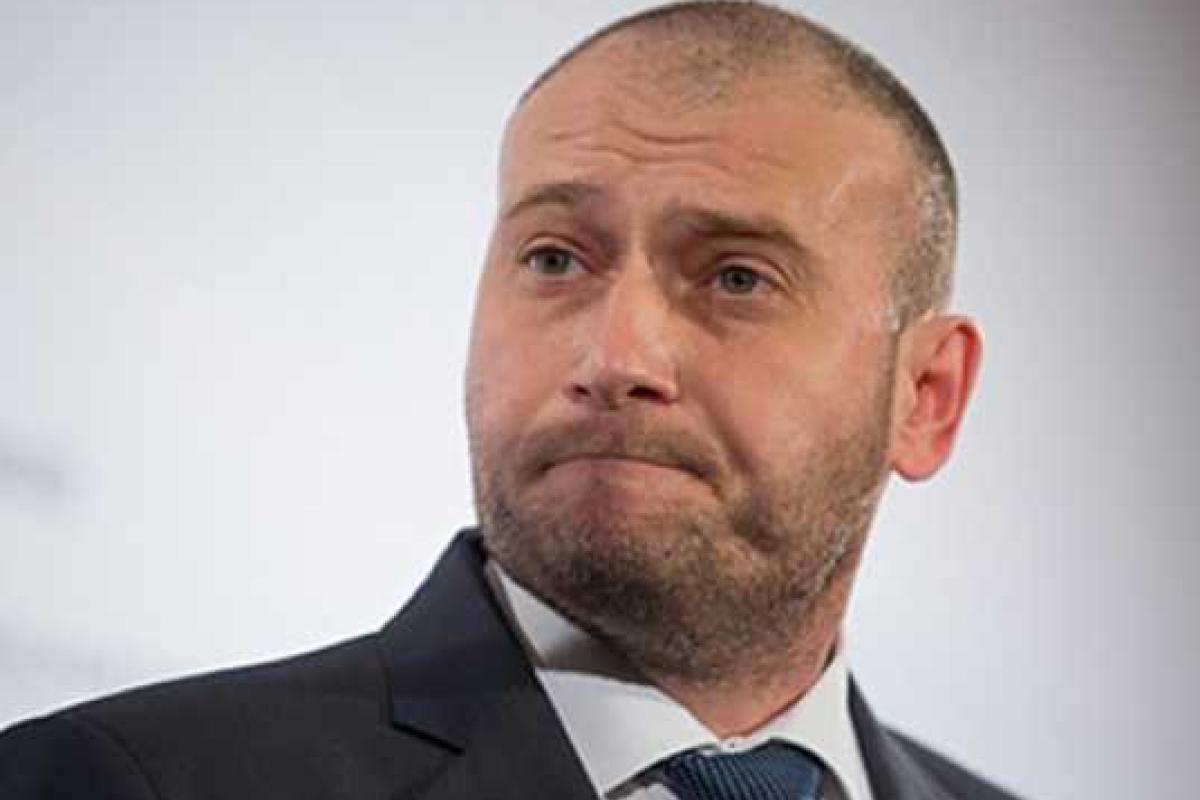 Ярош будет носить на заседания ВР гранату Ярош будет носить на заседания ВР гранату