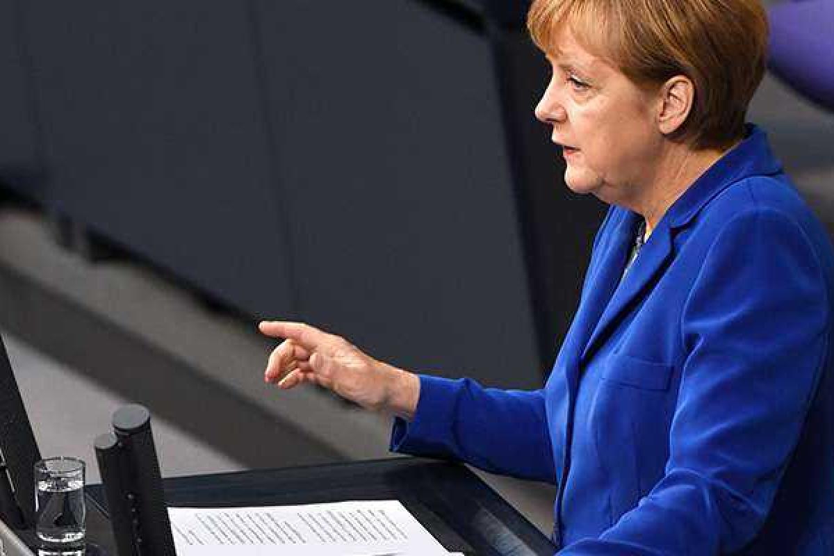 НАТО хочет сотрудничать с Россией - Меркель