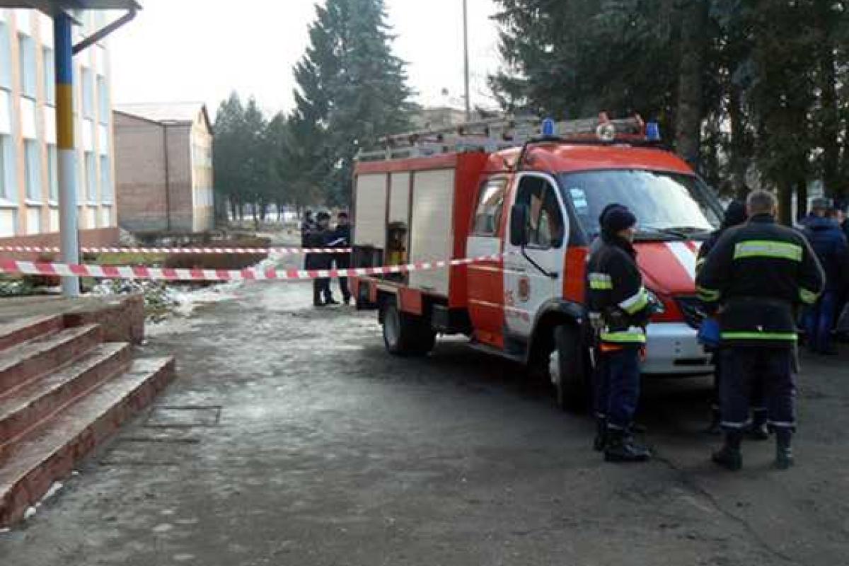 В одной из школ Хмельницкой области массово отравились дети В одной из школ Хмельницкой области массово отравились дети