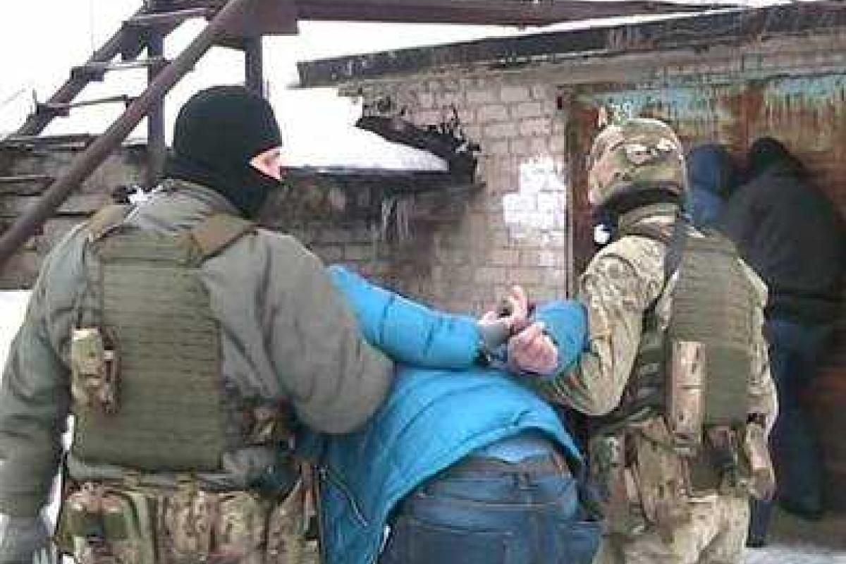 На Харьковщине СБУ задержала вооруженного боевика "Оплота"