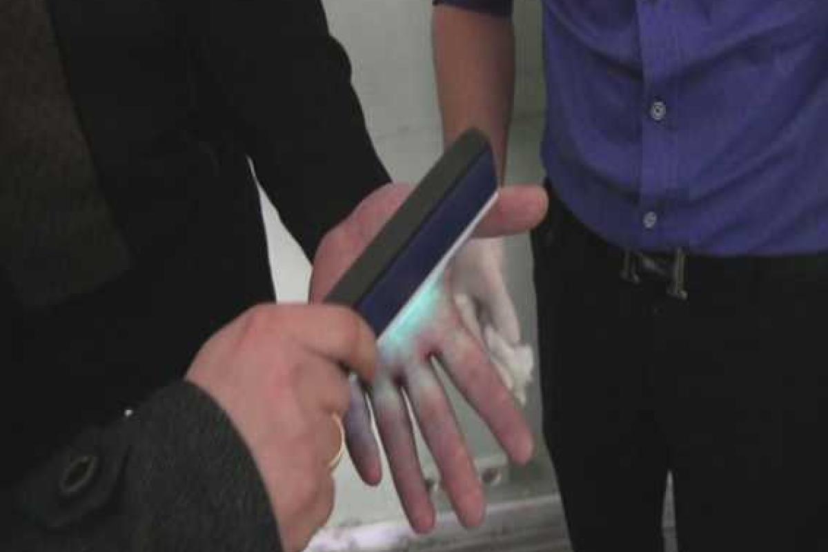 В Одессе чиновник требовал у гражданина 1000 долларов США В Одессе чиновник требовал у гражданина 1000 долларов США