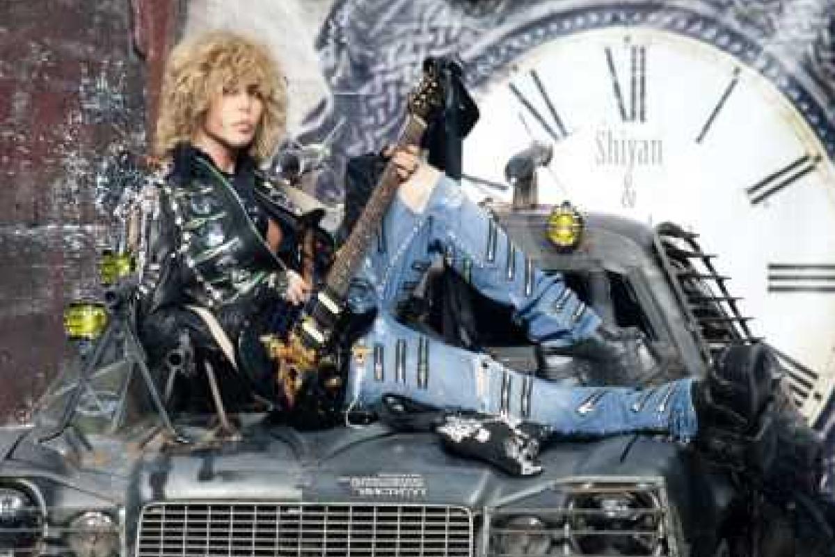 Сергею Звереву приснилась черная Богородица Сергею Звереву приснилась черная Богородица