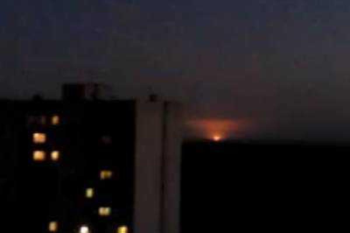 Возле Новотошковки горит газопровод