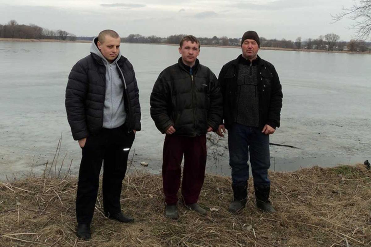 Тростянецкий район: 19-летний юноша спас из ледяного плена двух мужчин