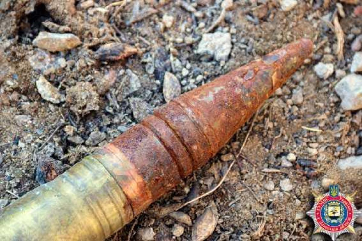 В Новоселовке нашли боеприпас В Новоселовке нашли боеприпас