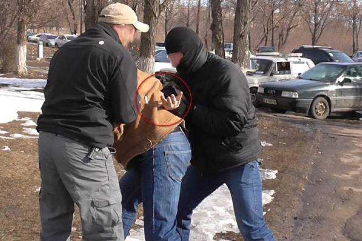 СБУ задержала харьковчанина, который по заданию ФСБ РФ собирал данные об украинских добровольческих батальонах СБУ задержала харьковчанина, который по заданию ФСБ РФ собирал данные об украинских добровольческих батальонах