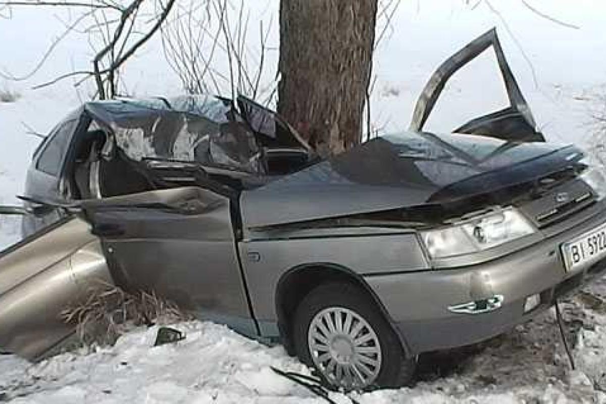 Два человека погибли в ДТП на Полтавщине Два человека погибли в ДТП на Полтавщине
