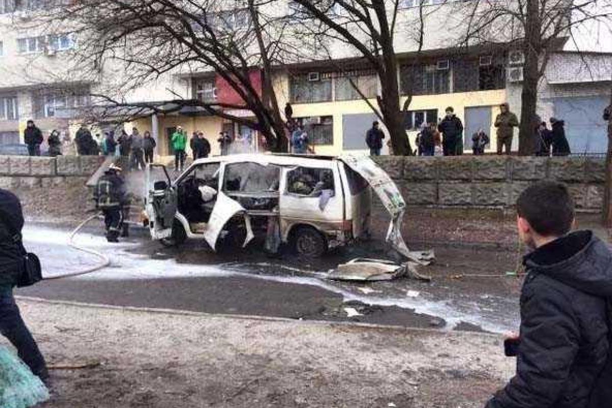 В Харькове взорвался автомобиль комбата батальона "Слобожанщина" В Харькове взорвался автомобиль комбата батальона "Слобожанщина"