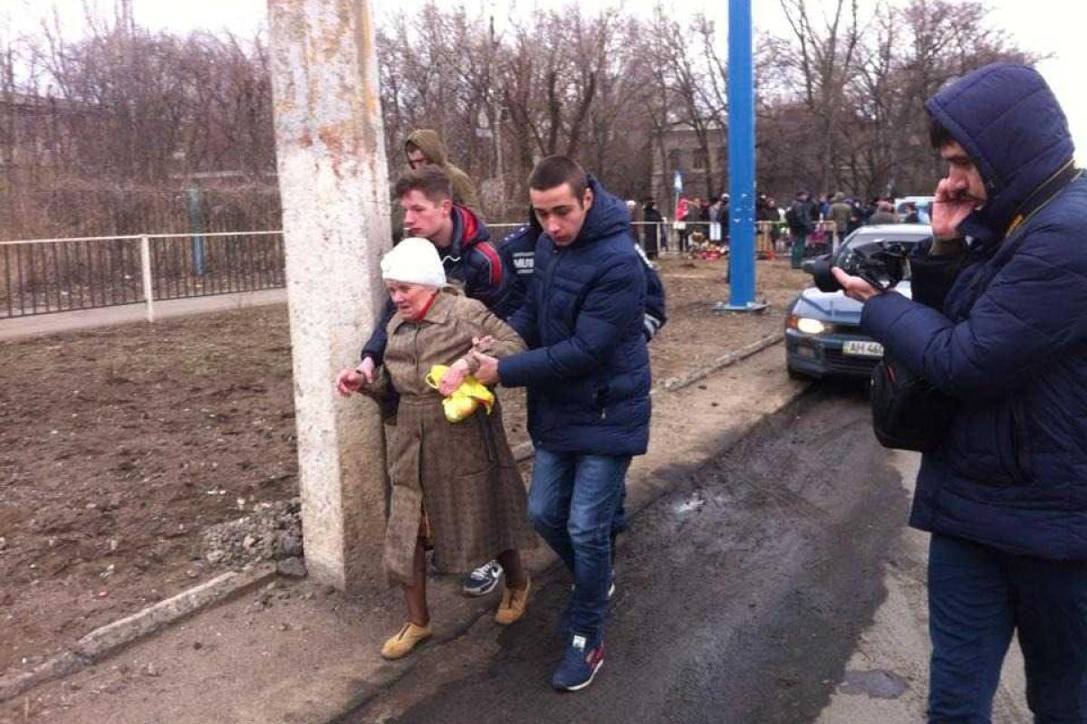 В Константиновке на месте вчерашнего ДТП с участием военных снова сбили человека В Константиновке на месте вчерашнего ДТП с участием военных снова сбили человека