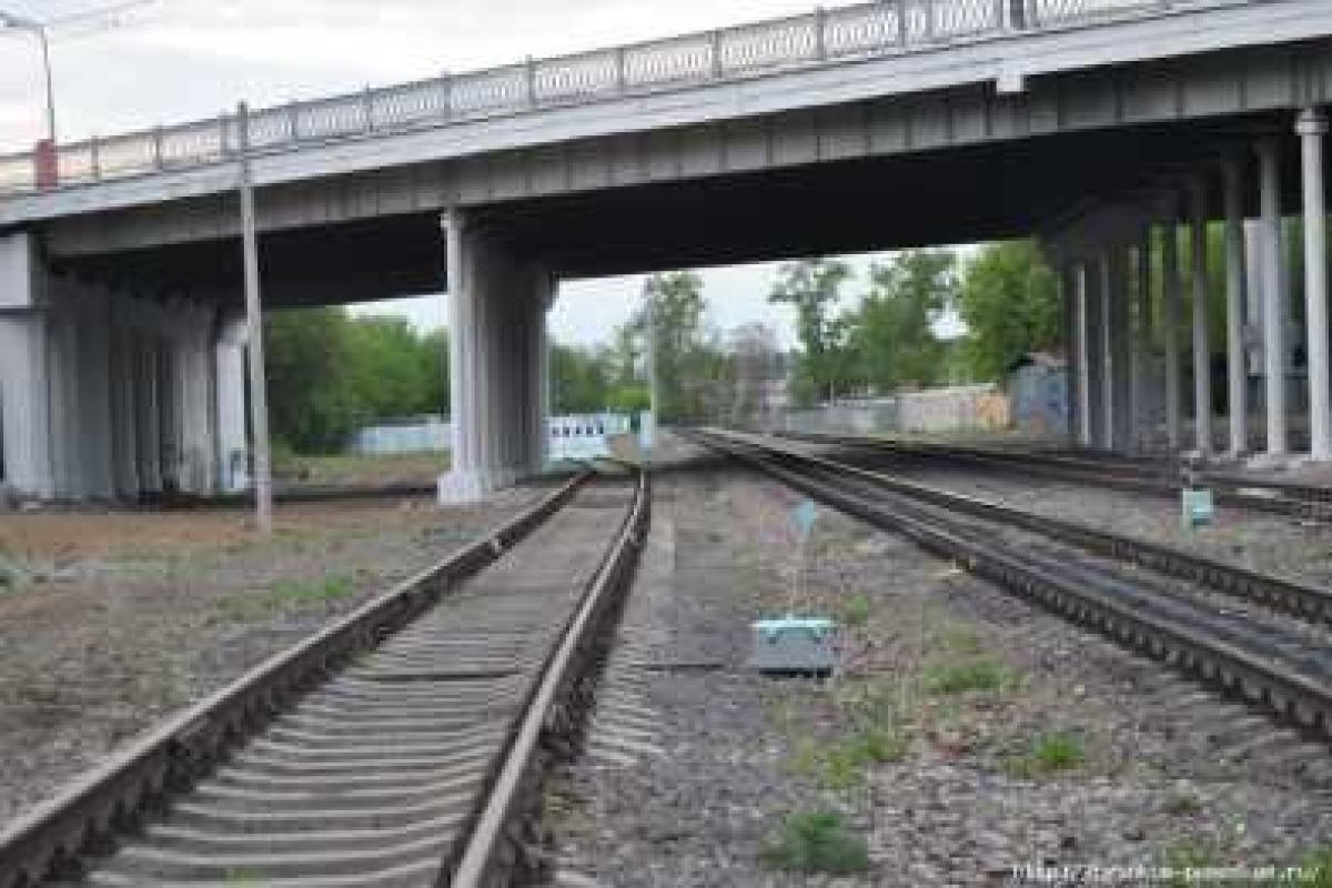 В Кременчуге под путепроводом найдено тело девушки 