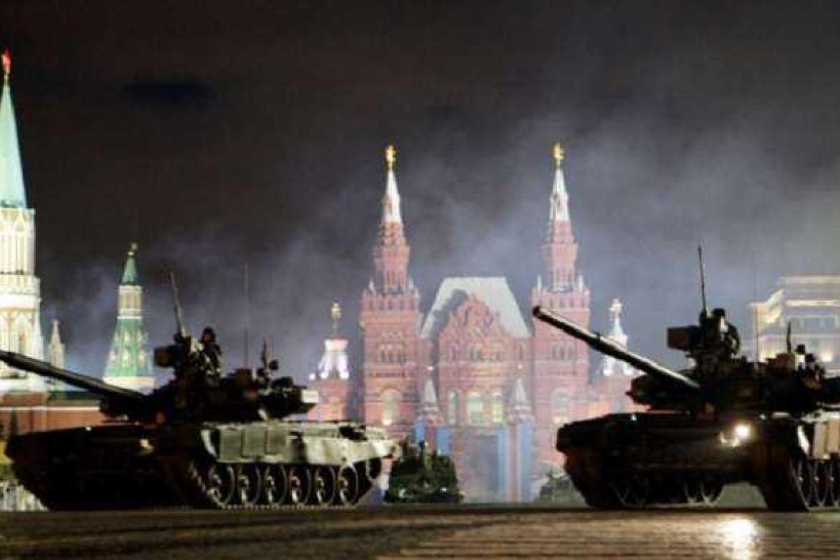 В России готовится военный переворот, - оппозиционер В России готовится военный переворот, - оппозиционер