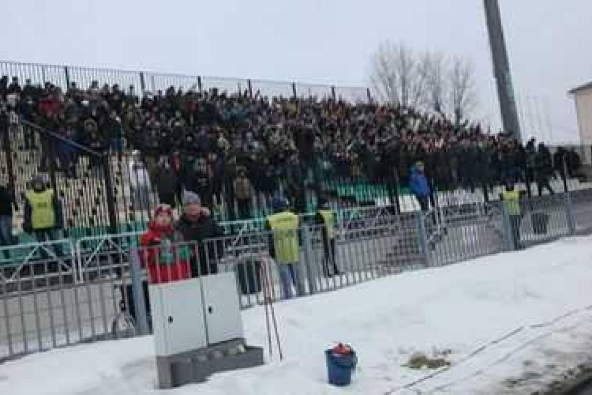 На матче чемпионата России произошла драка из-за выкриков "Слава Украине!" На матче чемпионата России произошла драка из-за выкриков "Слава Украине!"