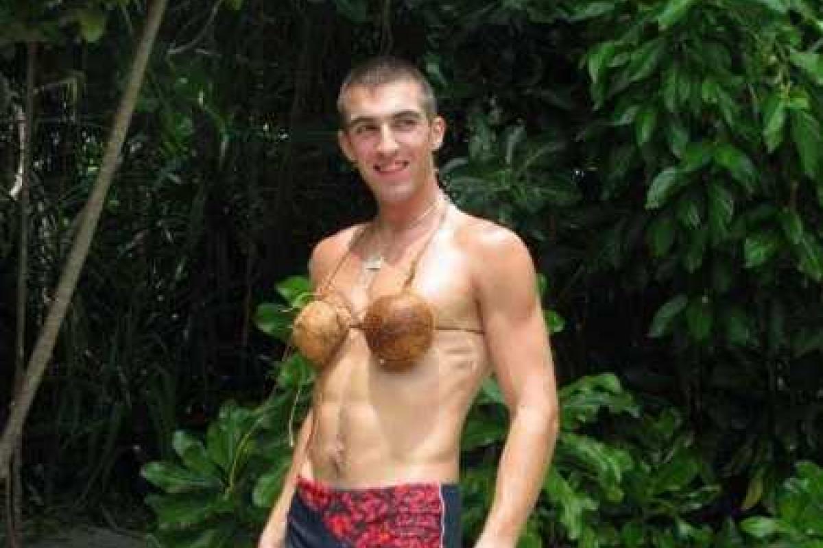 В сети появились скандальные фото сына Пашинского В сети появились скандальные фото сына Пашинского