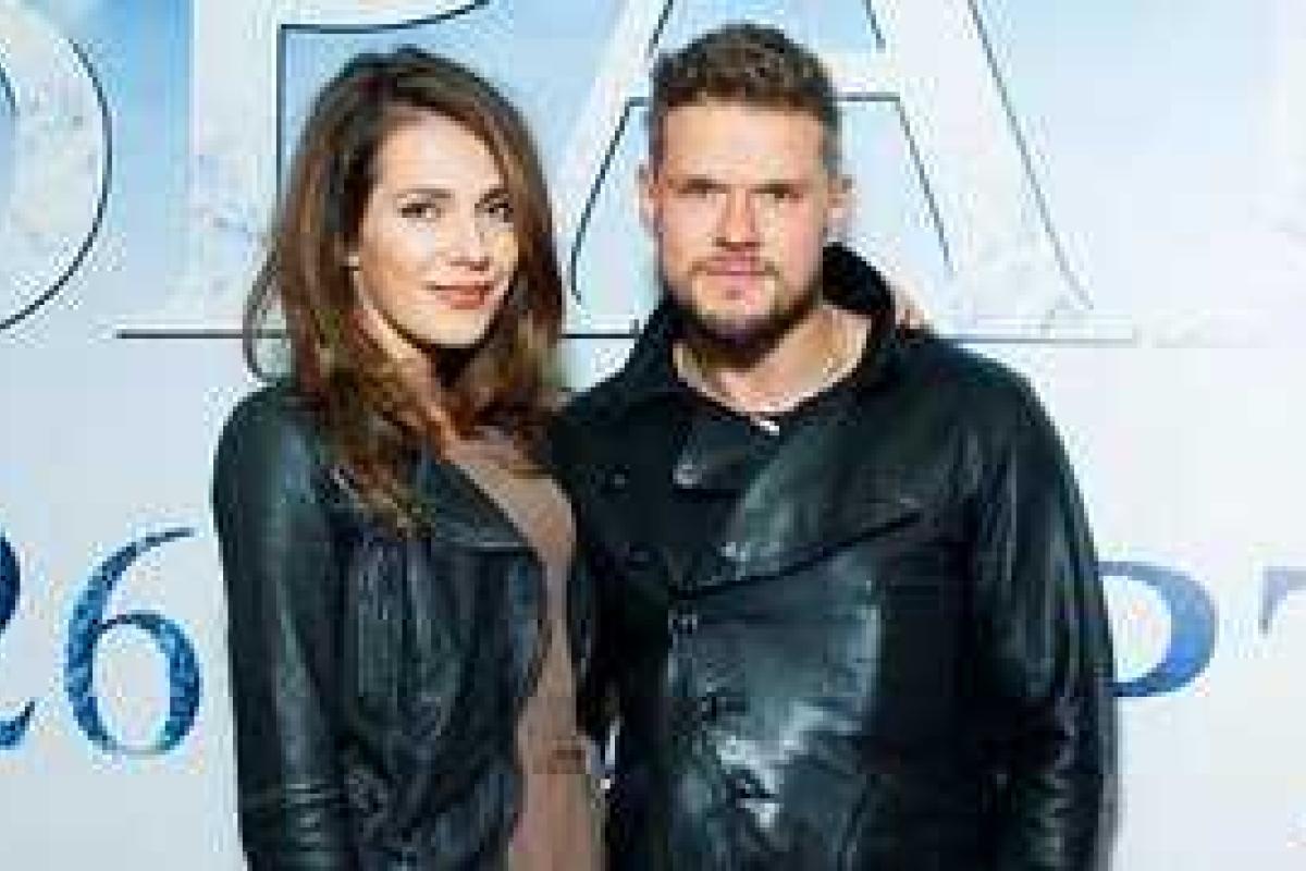 Дочь Сумской встречается с российским актером