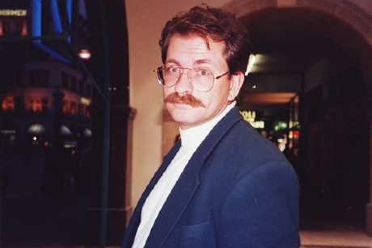 20 лет назад был убит Влад Листьев 20 лет назад был убит Влад Листьев