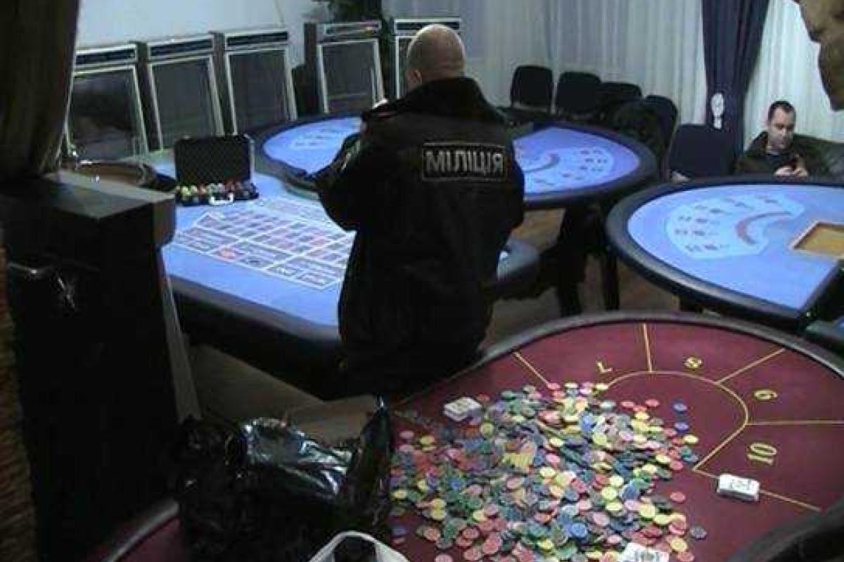 Подпольное игорное заведение разоблачили в Киеве Подпольное игорное заведение разоблачили в Киеве