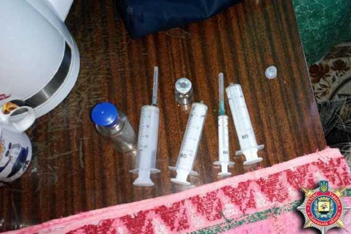 Двое жителей Доброполья торговали опием