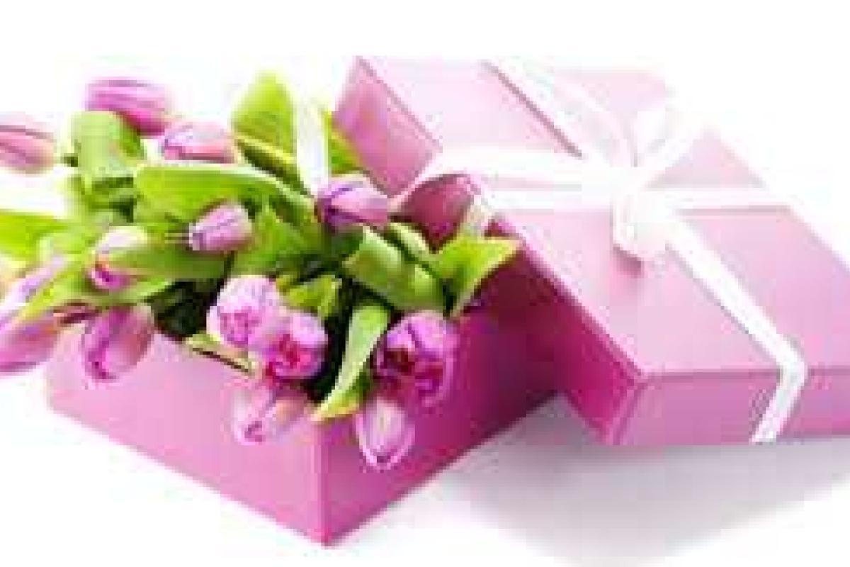 8 марта ошибочно считают советским праздником, - правозащитник 8 марта ошибочно считают советским праздником, - правозащитник