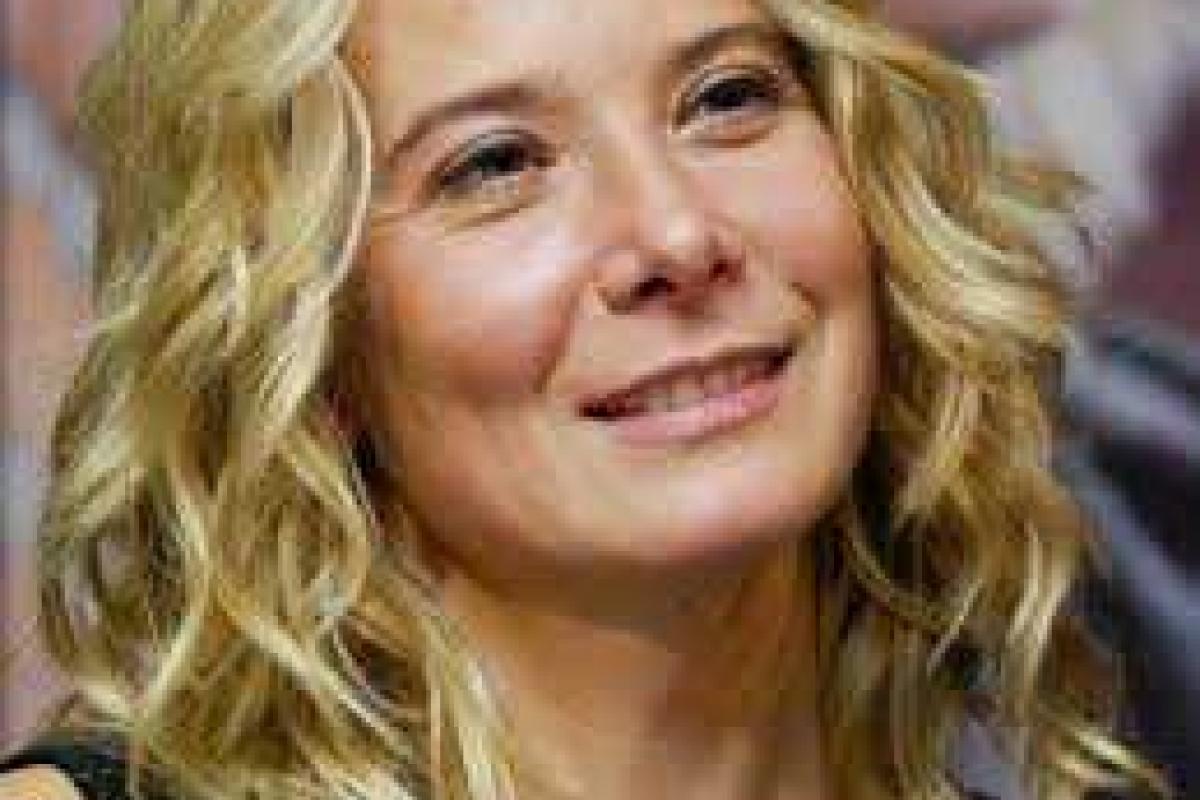 Дочери Юлии Высоцкой стало лучше Дочери Юлии Высоцкой стало лучше