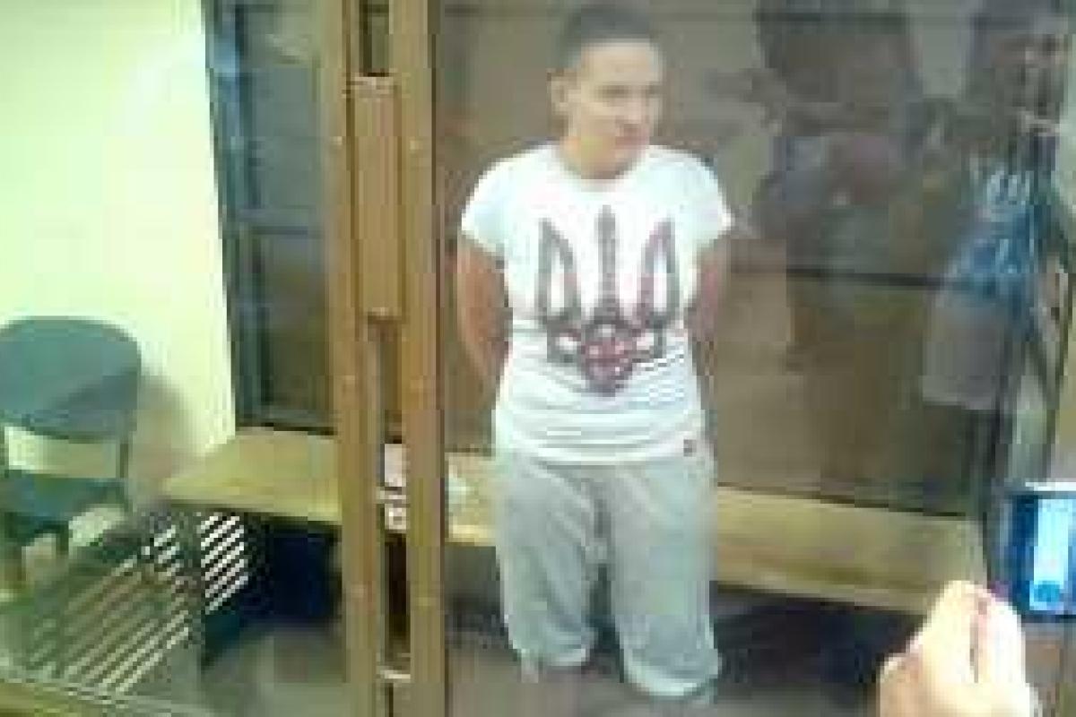 Депутаты Госдумы уговаривали Савченко сесть в тюрьму, - СМИ Депутаты Госдумы уговаривали Савченко сесть в тюрьму, - СМИ