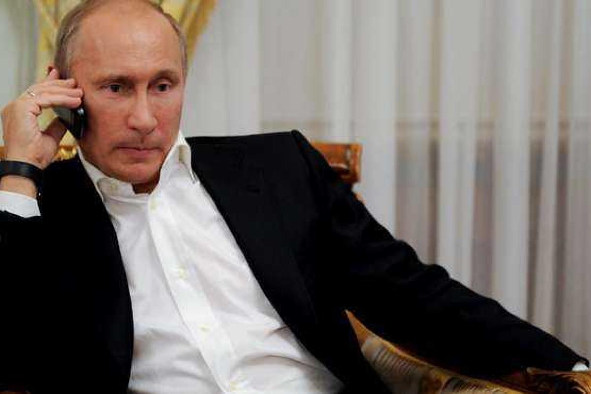 В России начнут собирать вопросы к Путину от всех желающих В России начнут собирать вопросы к Путину от всех желающих