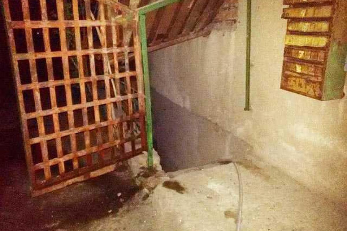 Ужгородские пожарные подарили мужчине вторую жизнь, спасая его от гибели на пожаре Ужгородские пожарные подарили мужчине вторую жизнь, спасая его от гибели на пожаре