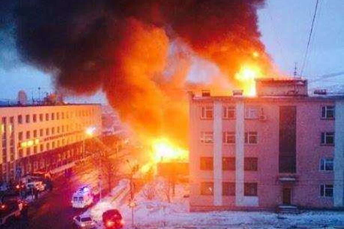 В Магадане сгорел вещевой рынок