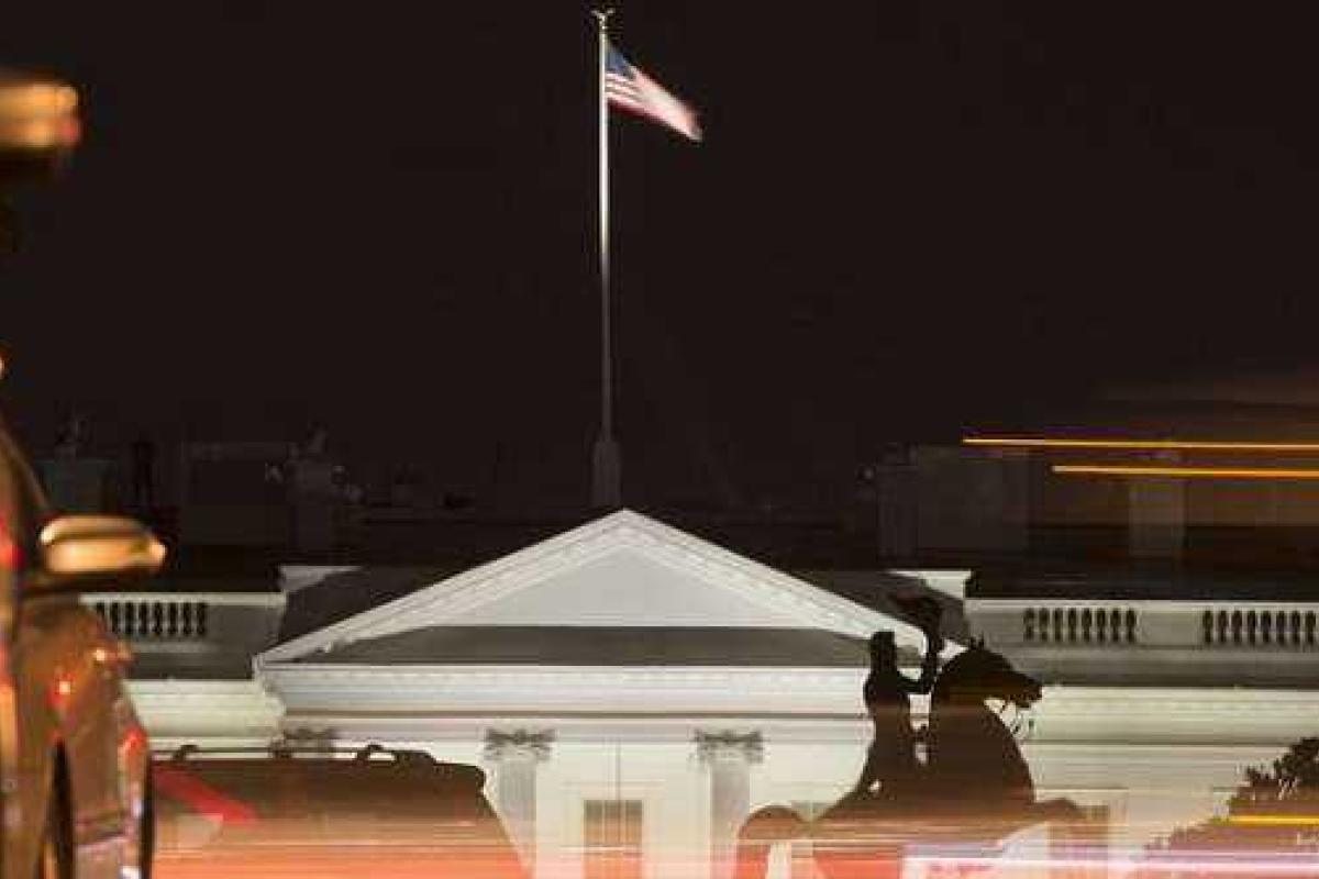 Белый дом и Госдеп остались без света из-за аварии Белый дом и Госдеп остались без света из-за аварии