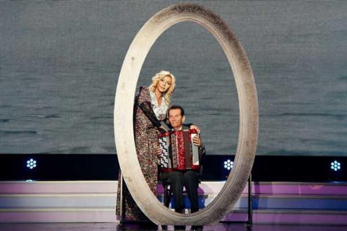 Ирина Билык впервые вывела своего отца на сцену