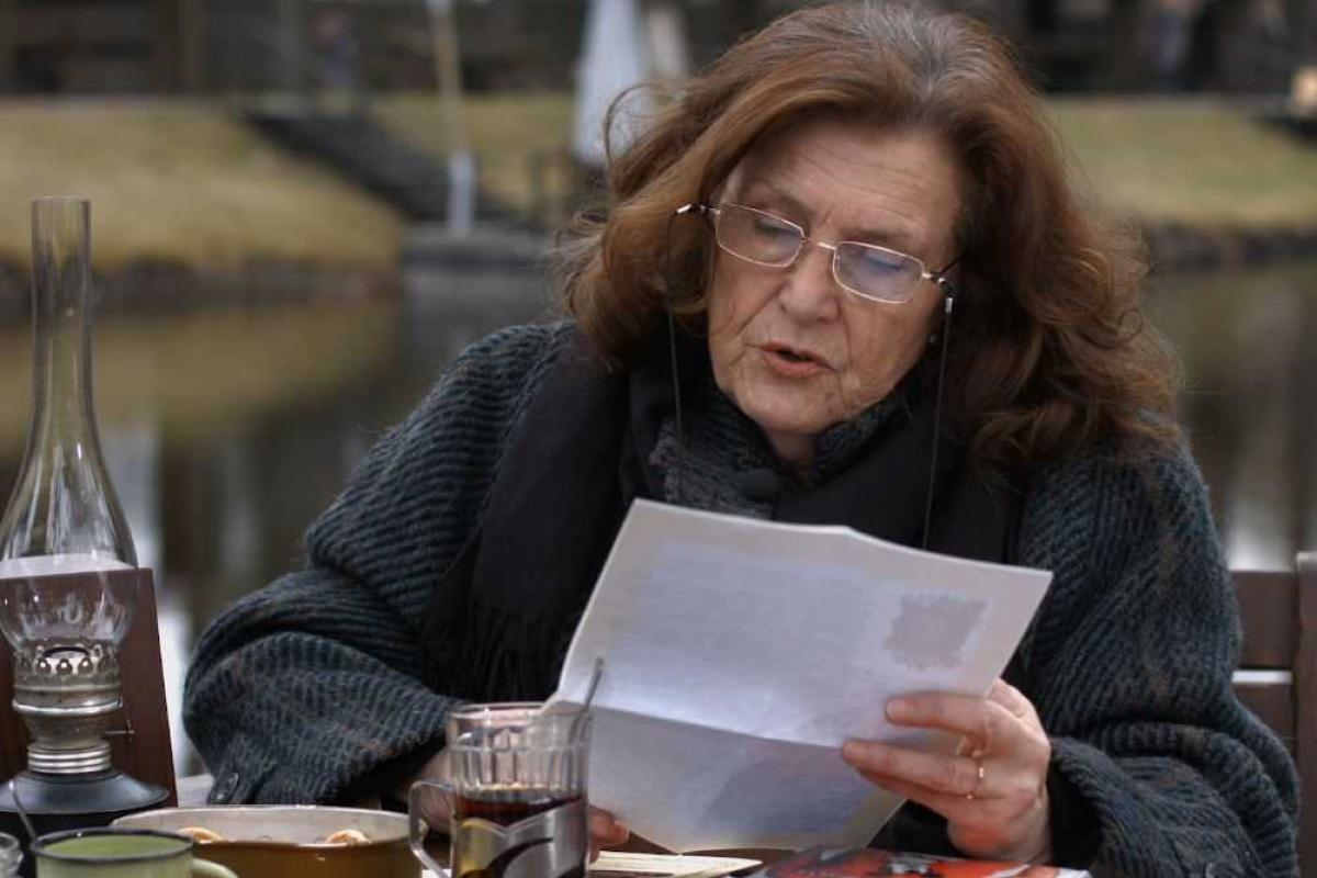 Маму Скрябина растрогало письмо от 75-летней монахини-фанатки ее сына Маму Скрябина растрогало письмо от 75-летней монахини-фанатки ее сына