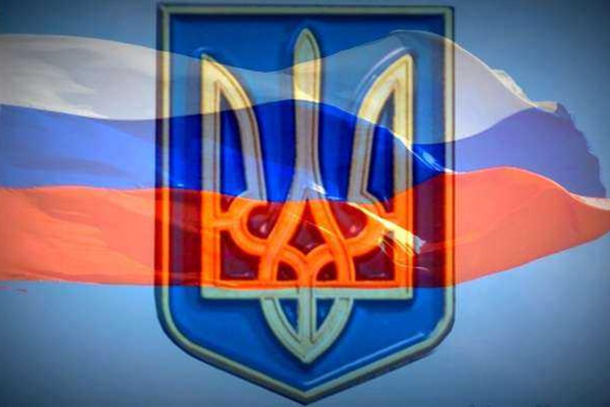 В селе в оккупированном Крыму на месте сорванного триколора стоит трезубец В селе в оккупированном Крыму на месте сорванного триколора стоит трезубец