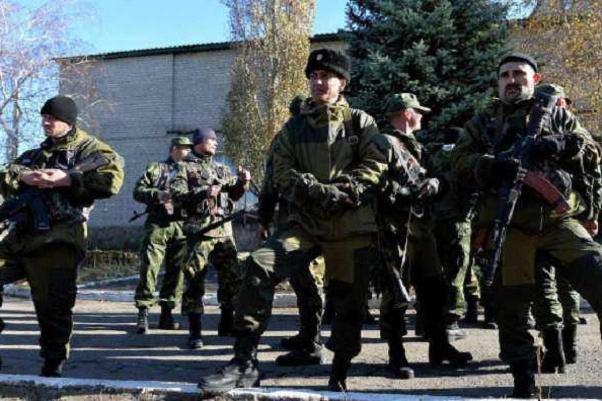 В районе ДАП боевики отряда «Бэтмен» проходят боевую подготовку