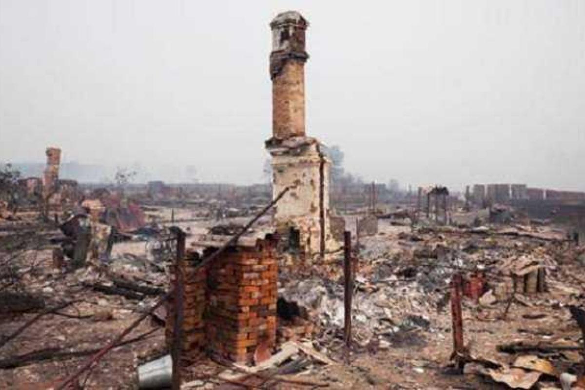 В Забайкалье милиционеры тушат пожары граблями и вениками