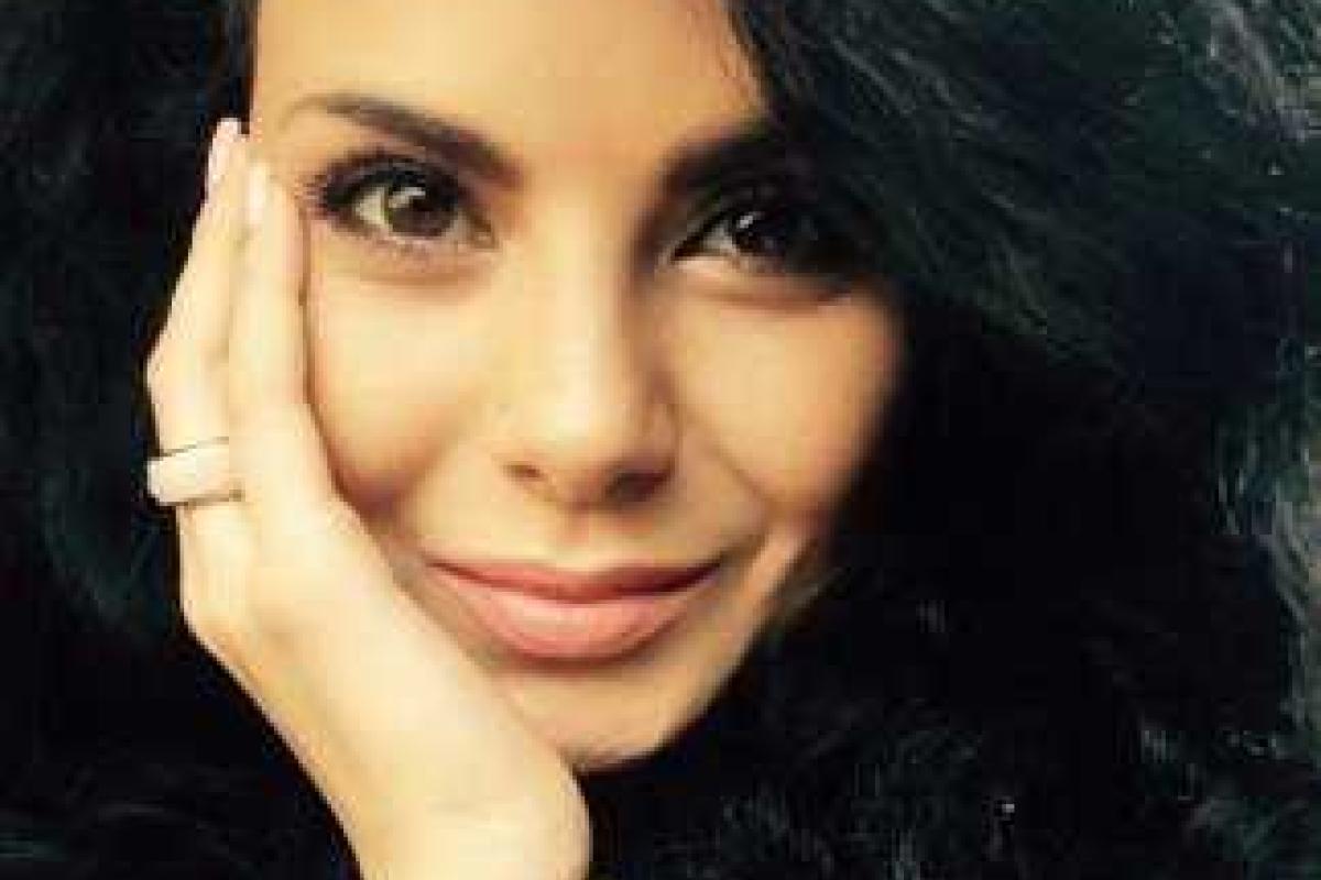 Фанаты Насти Каменских подозревают, что она помолвлена Фанаты Насти Каменских подозревают, что она помолвлена