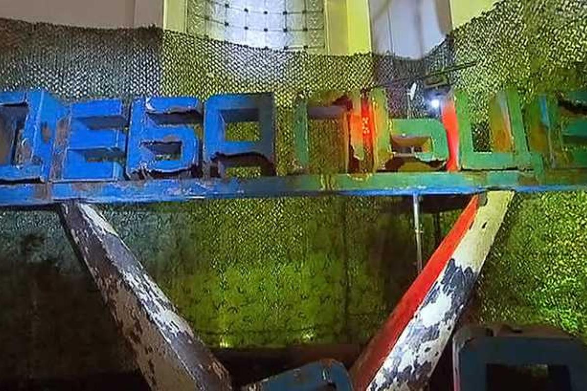 Российские наемники спилили и привезли на выставку в Москву трофейную стелу из Дебальцево