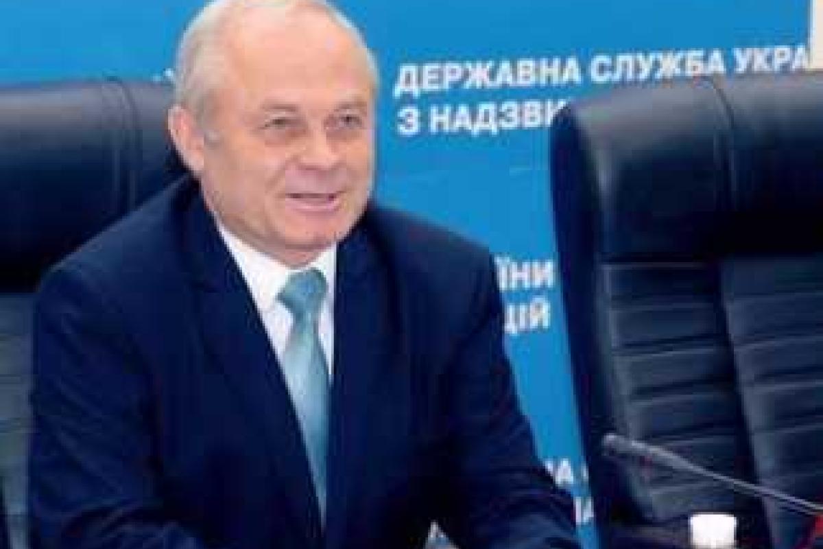 Кабмин уволил первого замглавы ГСЧС Кабмин уволил первого замглавы ГСЧС